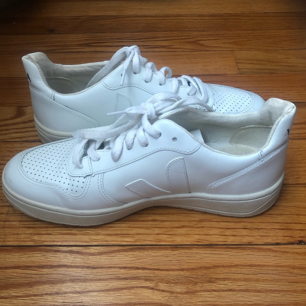 Veja V-10 Extra White Sneakers sz 40 9